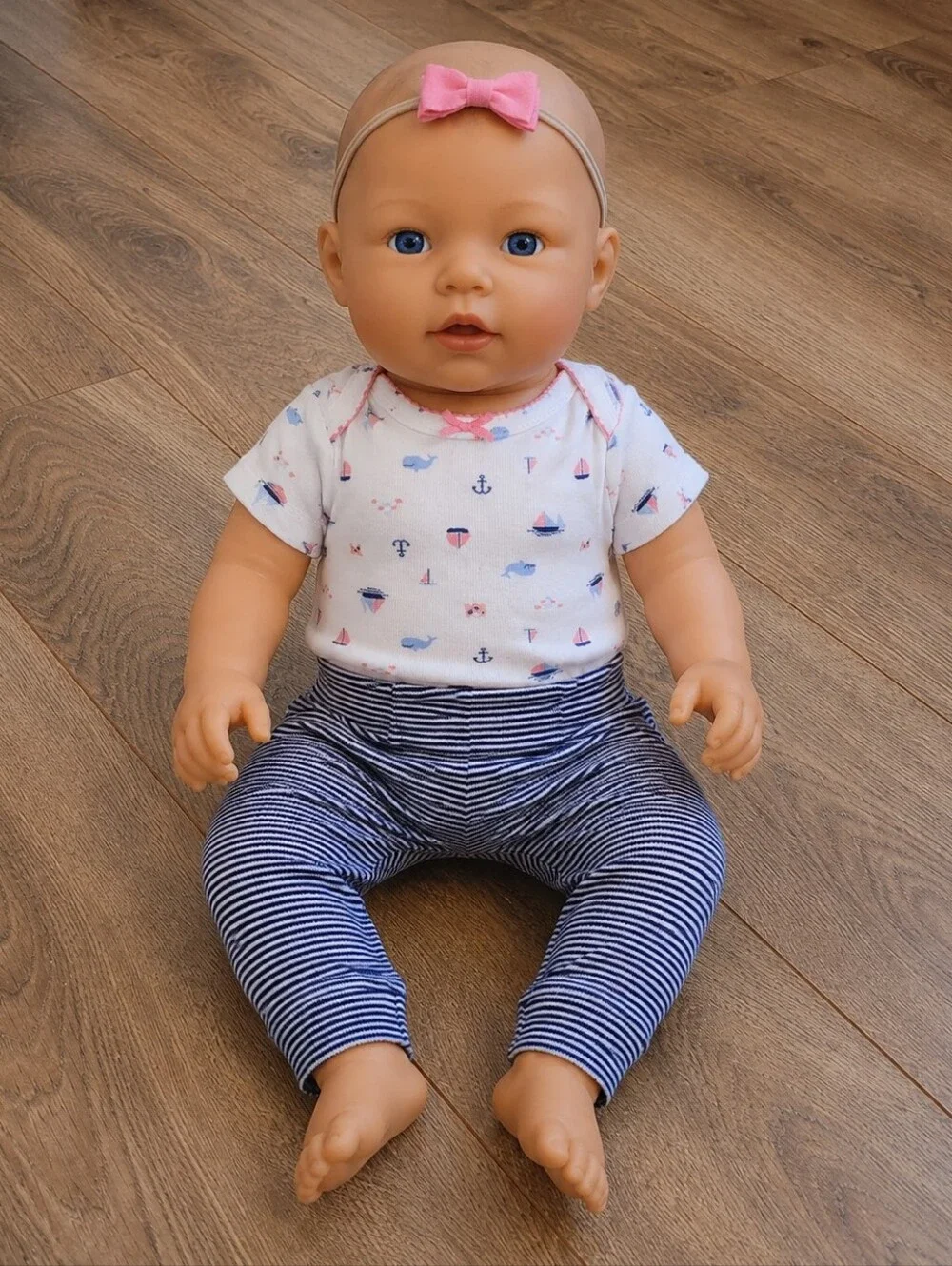 Newborn girls carter's pants and onesie set